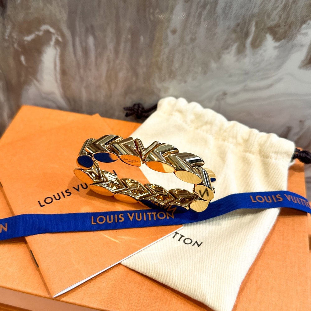 Louis Vuitton Unchain Essential V Link Bracelet